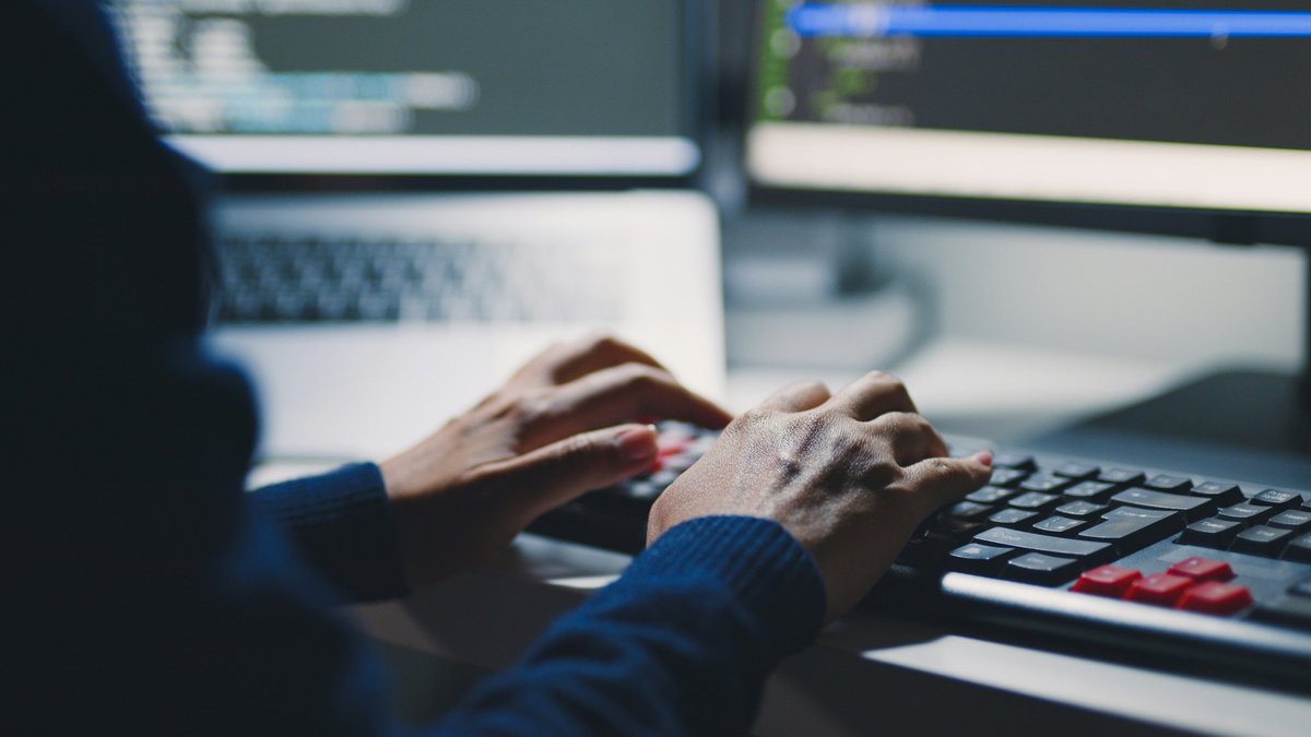 Четверть родителей видят своих детей программистами и разработчиками