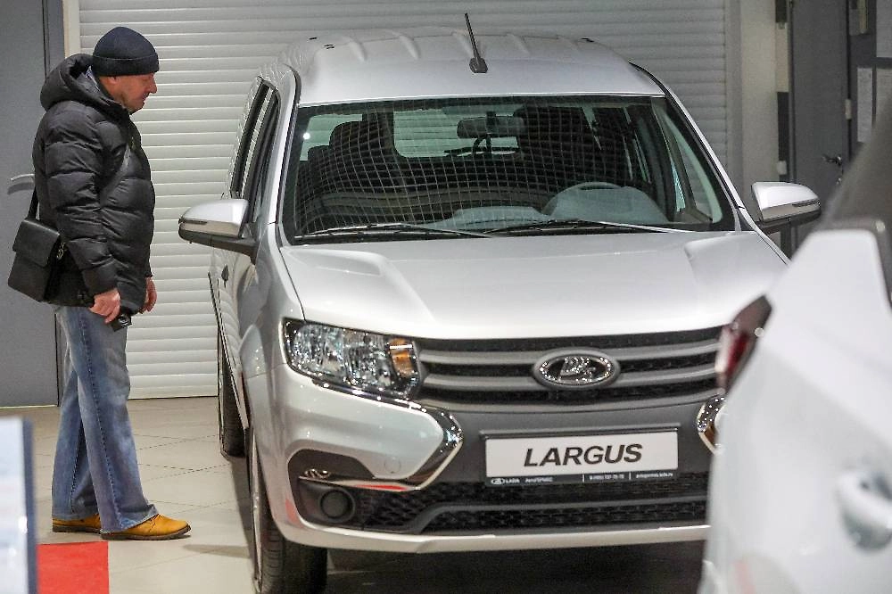 Больше не эталон: Обновлённый Lada Largus стал обузой для российских предпринимателей