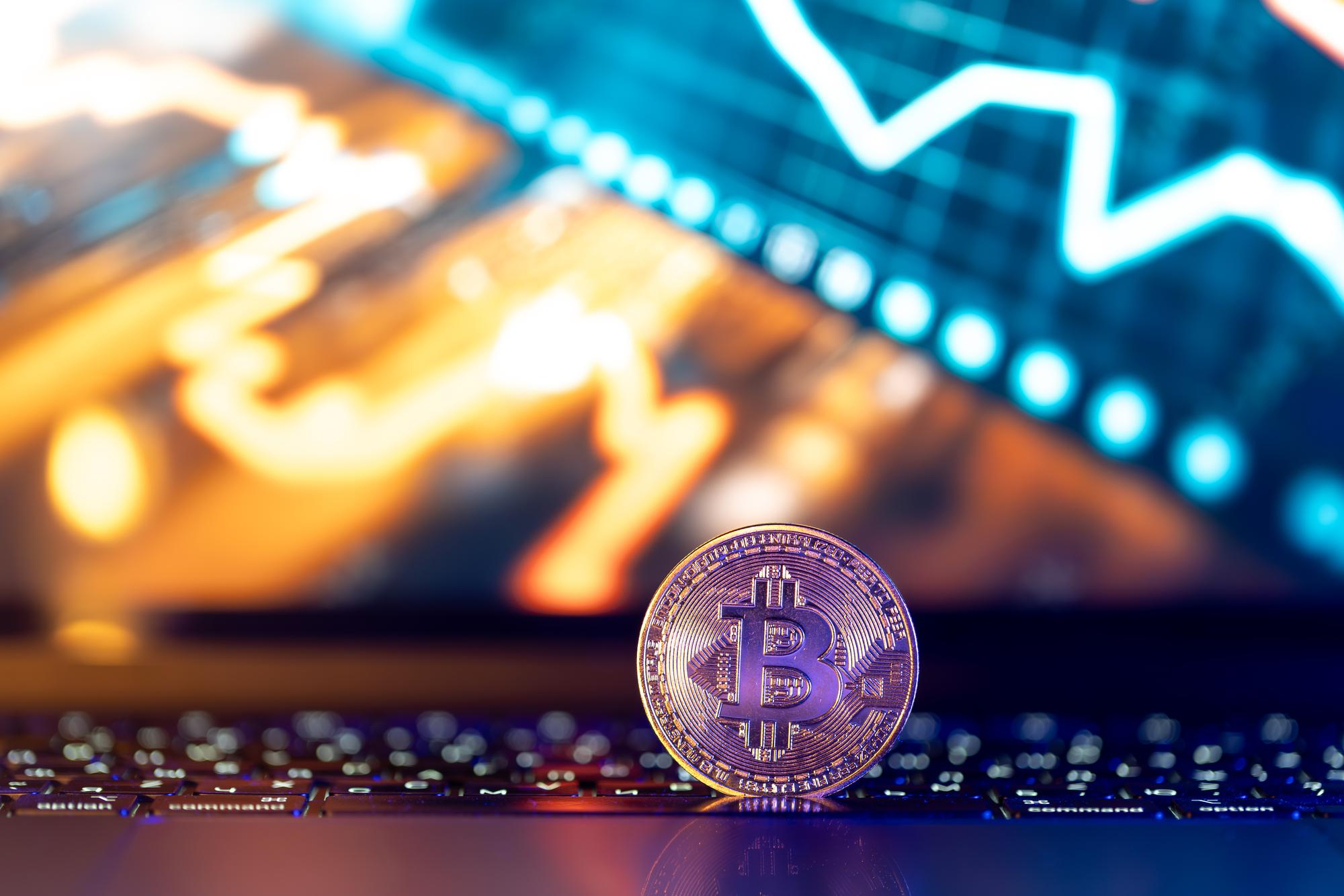 С прошлого октября биткоин демонстрирует наихудший исторический отток