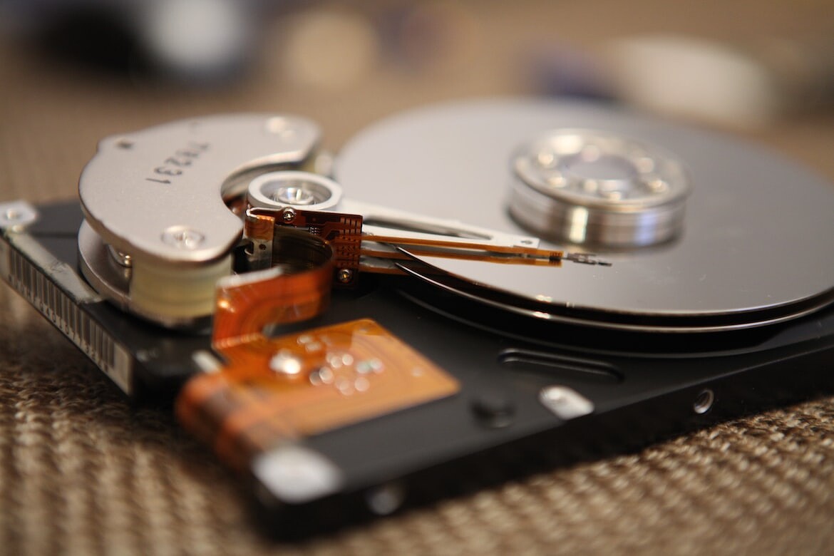 Глава Seagate обрушил акции производителей памяти одним заявлением о ненужности новых заводов