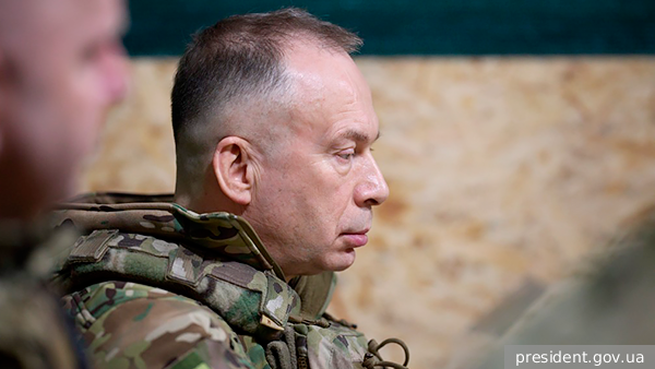 Политолог Корнилов: Зеленский уволил главкома ВСУ Сырского из страха перед толпой