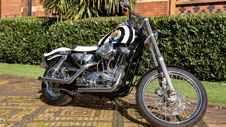 Кастомный Harley-Davidson футболиста Кигана ушел с аукциона за 4 млн рублей