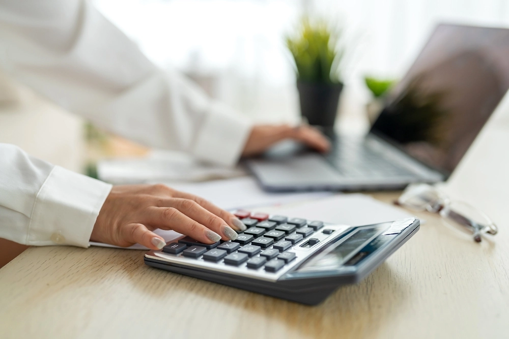 Россиянам объяснили, почему работать из дома не менее затратно, чем из офиса